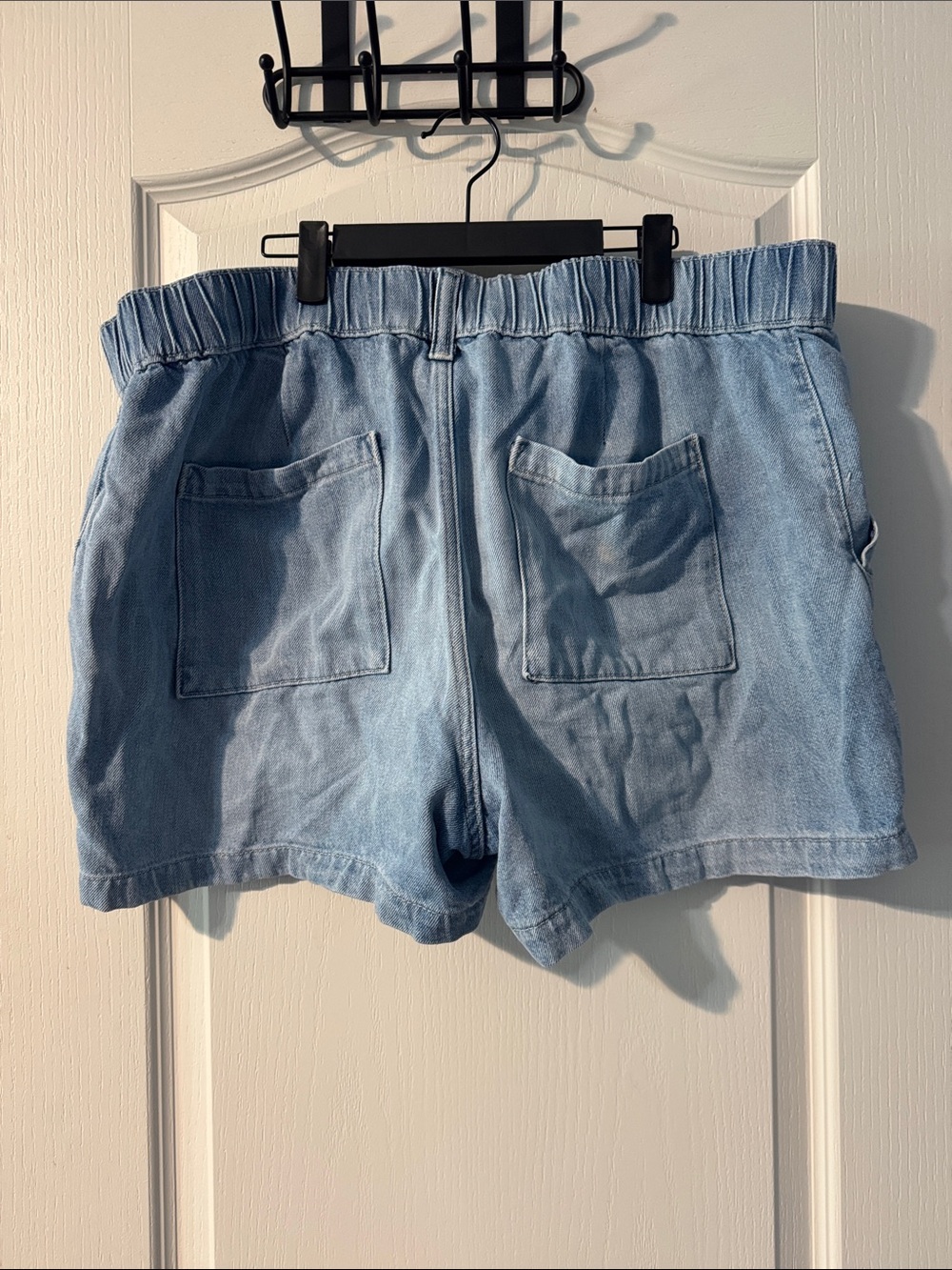 GAP Light Blue Denim High-Waist Pull-On Shorts - Picture 3 of 3